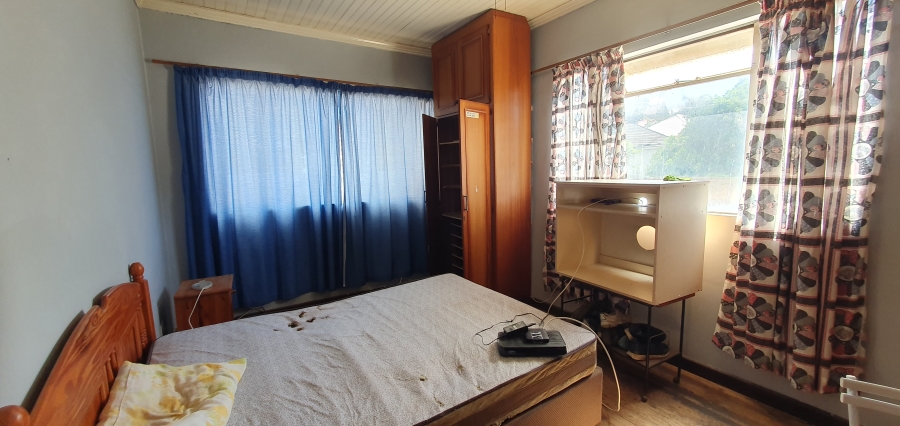 5 Bedroom Property for Sale in Uitenhage Upper Central Eastern Cape